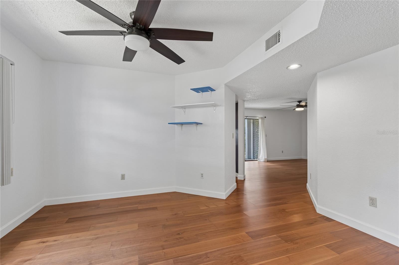 OAKS OF SEMINOLE CONDO - Residential