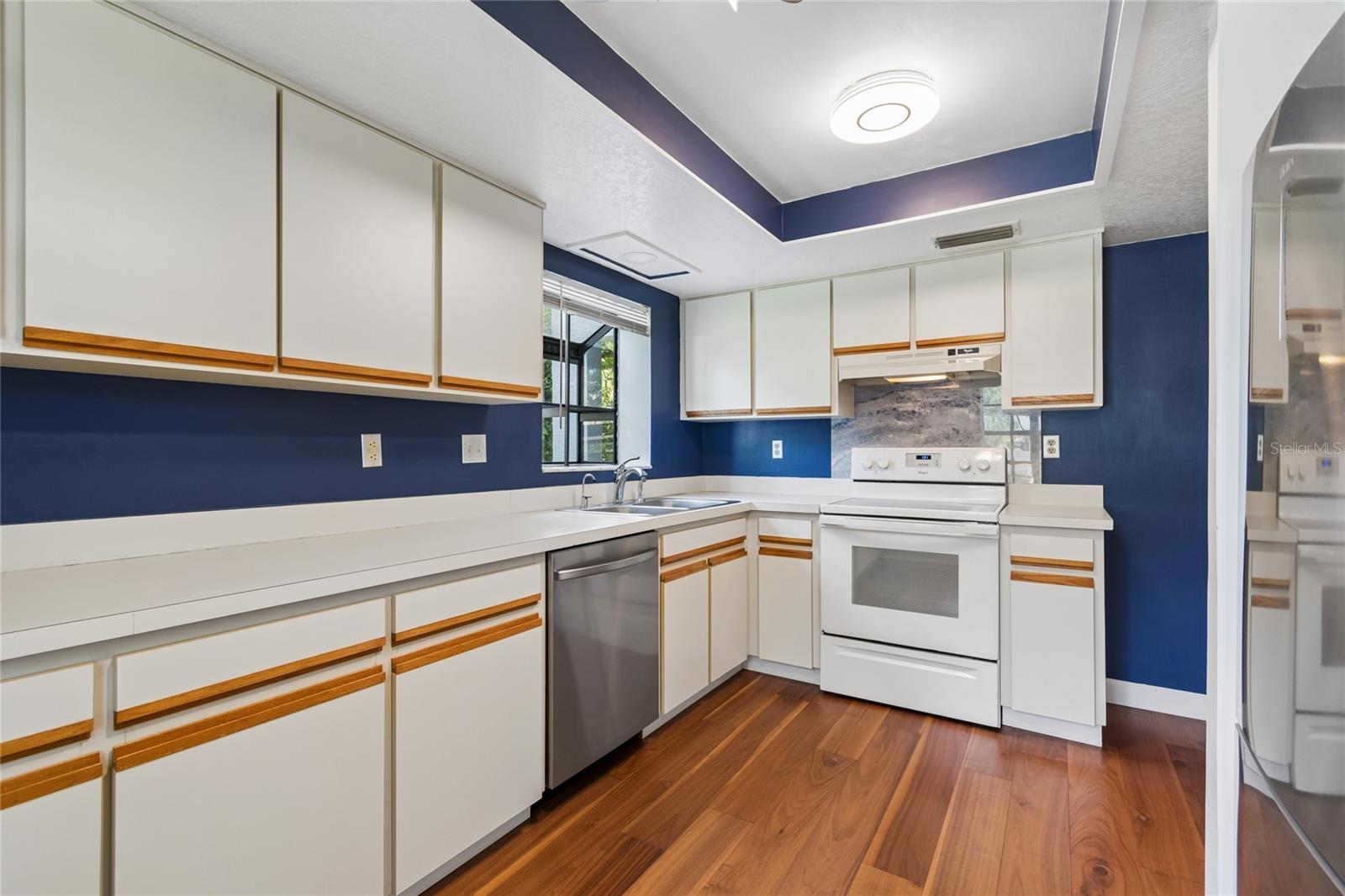 OAKS OF SEMINOLE CONDO - Residential