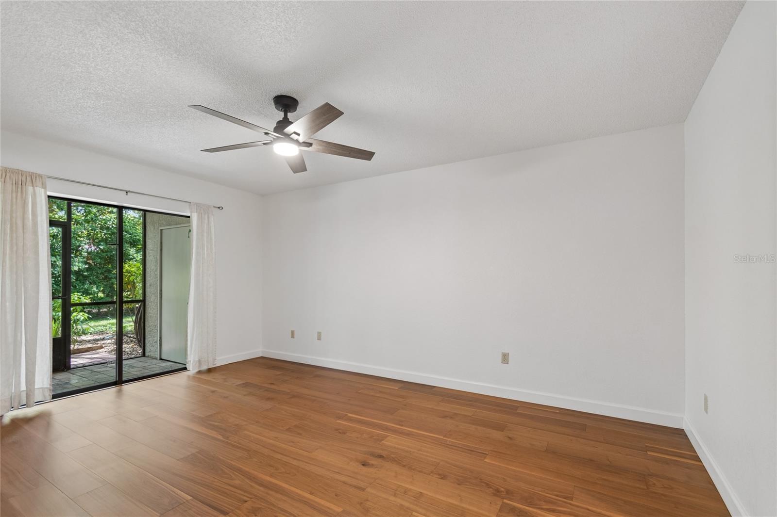 OAKS OF SEMINOLE CONDO - Residential