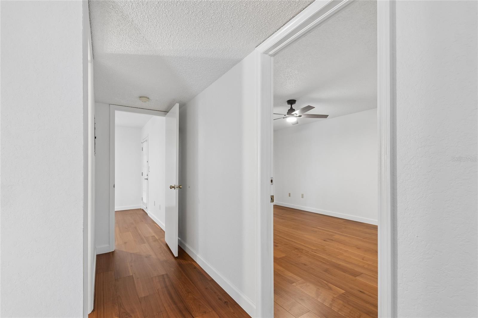 OAKS OF SEMINOLE CONDO - Residential