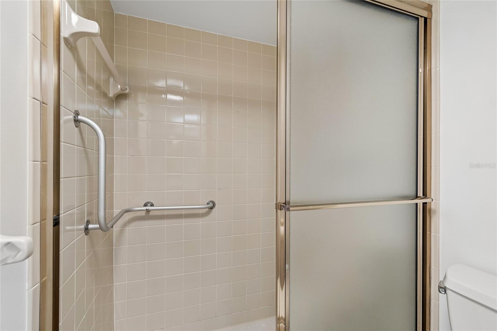 OAKS OF SEMINOLE CONDO - Residential