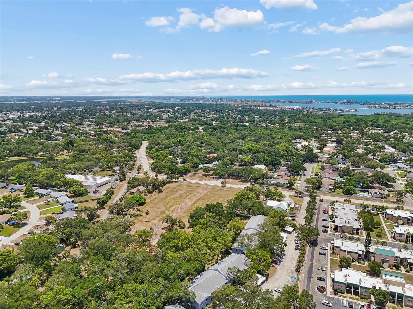 OAKS OF SEMINOLE CONDO - Residential