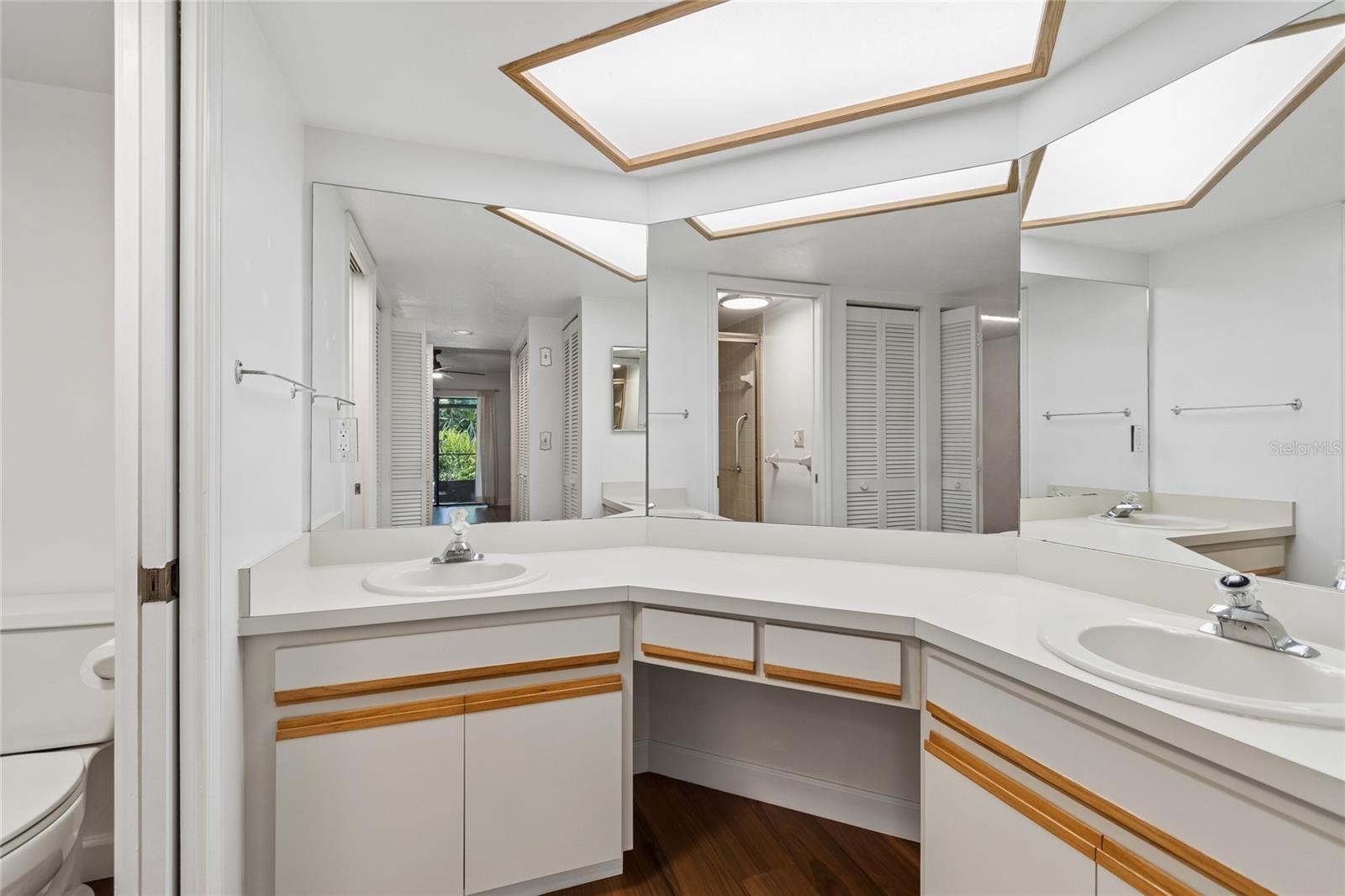 OAKS OF SEMINOLE CONDO - Residential