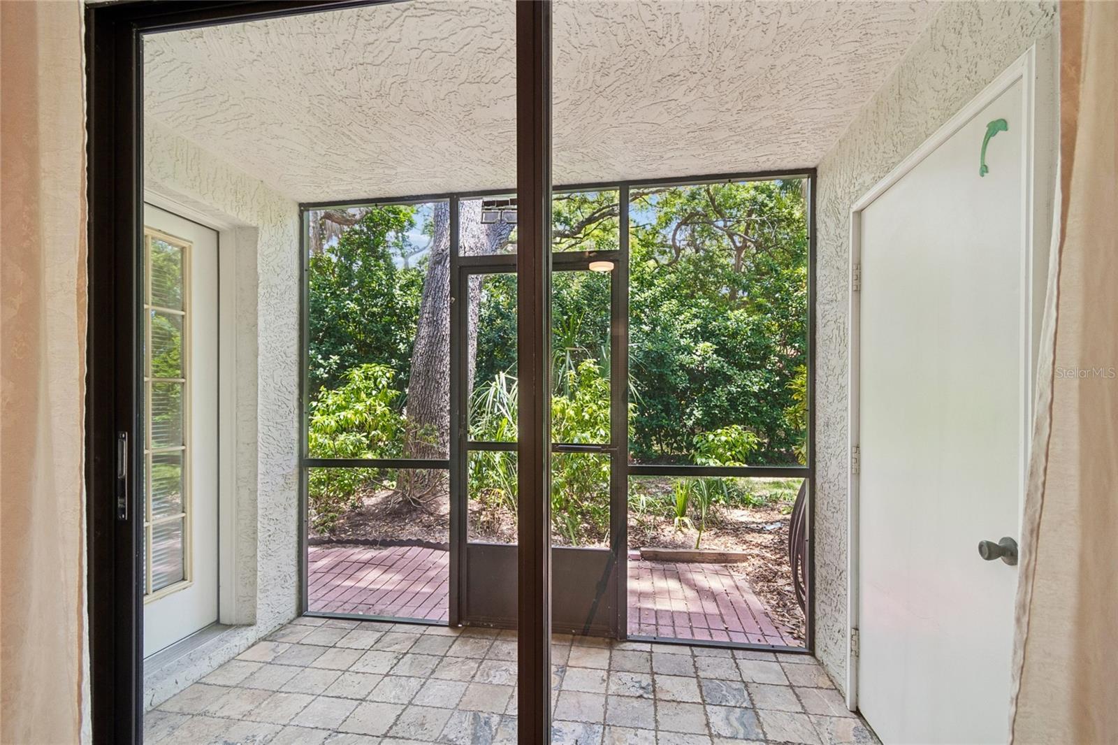 OAKS OF SEMINOLE CONDO - Residential
