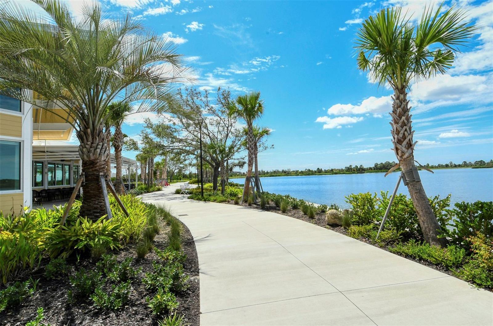 WELLEN PARK GOLF AND COUNTRY CLUB - Residential