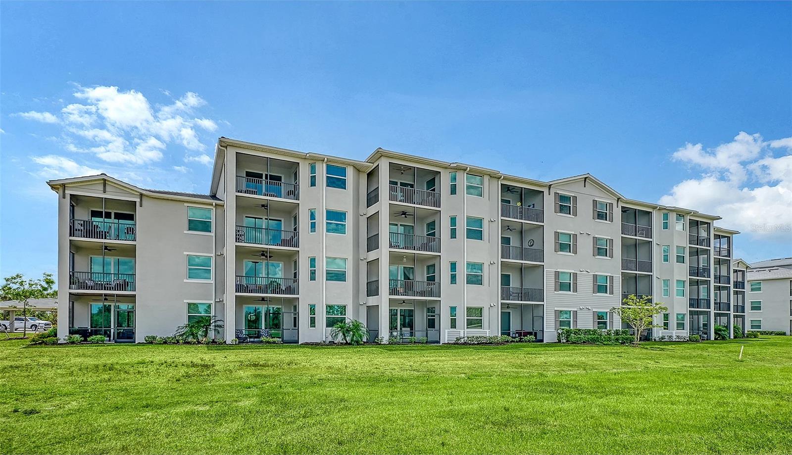 WELLEN PARK GOLF AND COUNTRY CLUB - Residential