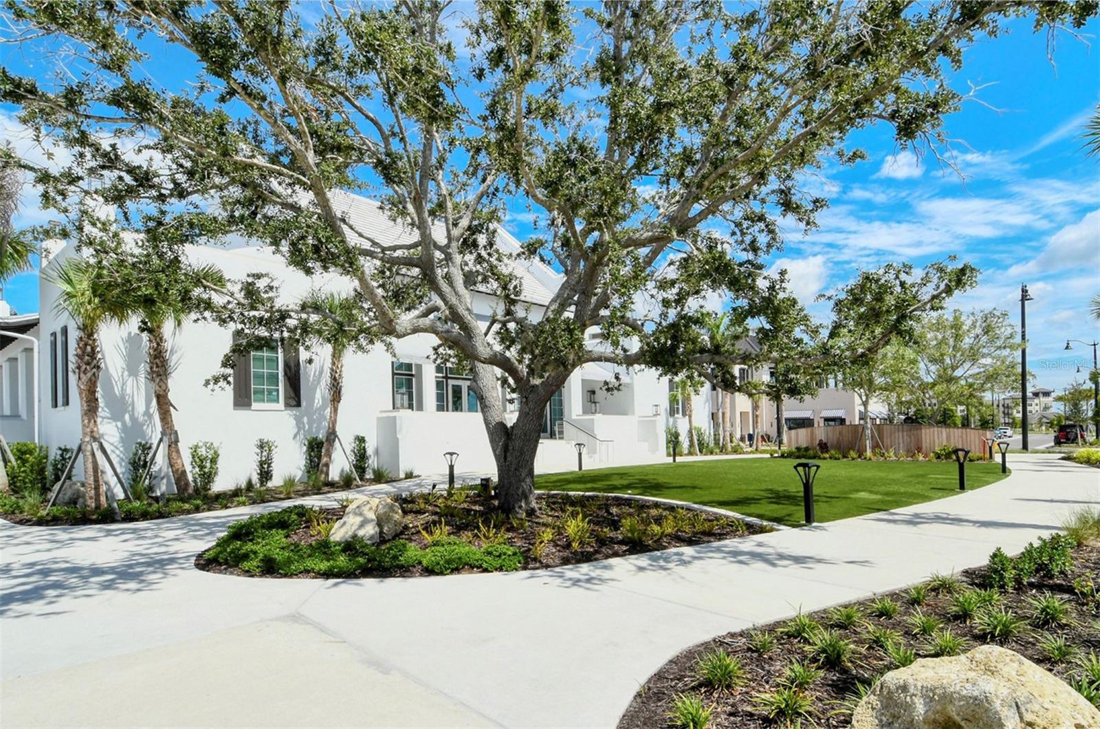 WELLEN PARK GOLF AND COUNTRY CLUB - Residential