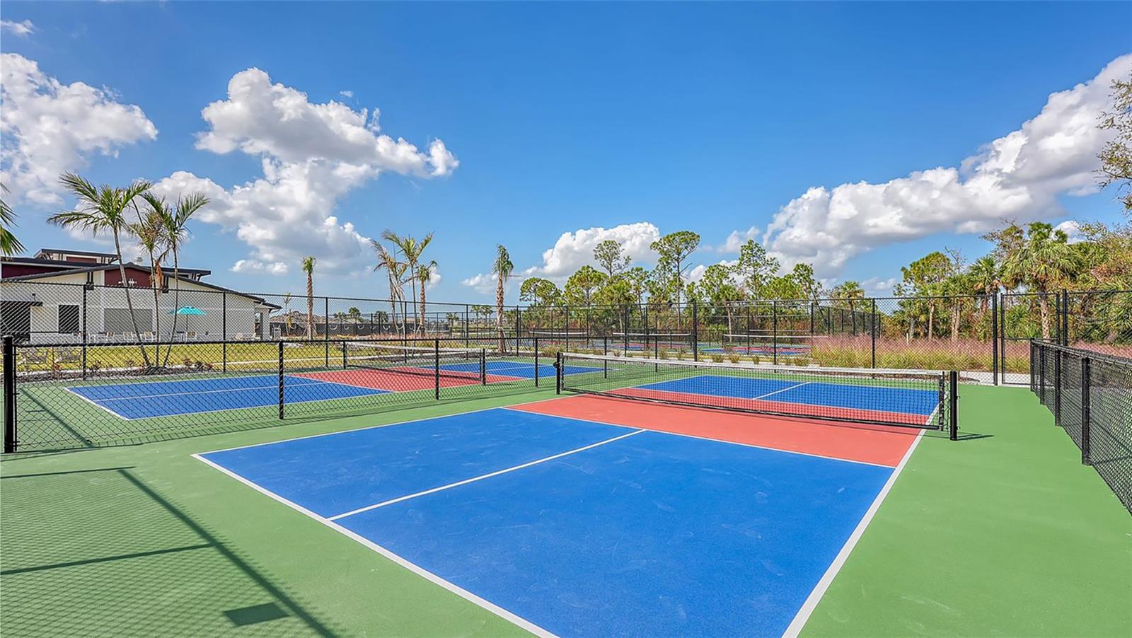WELLEN PARK GOLF AND COUNTRY CLUB - Residential