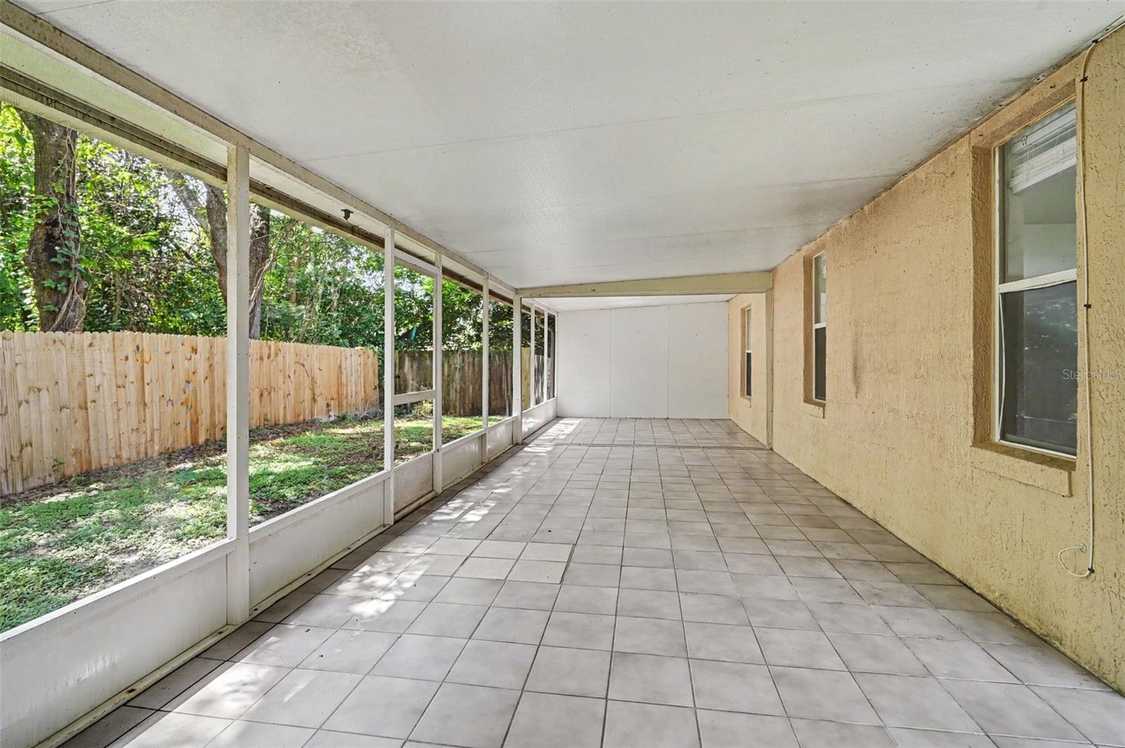 RIVERWALK - Residential