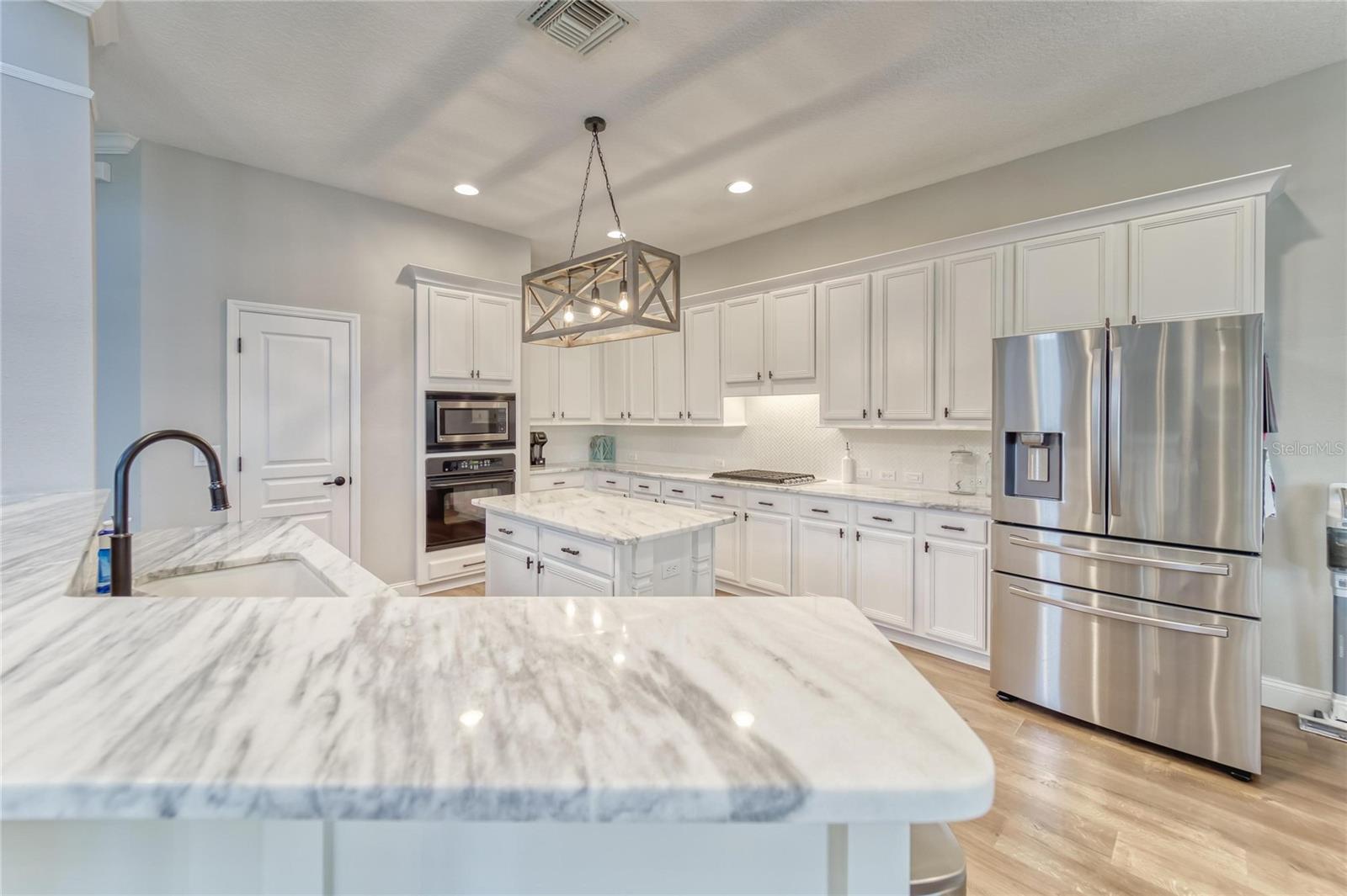 MIRABAY PH 3A-1 - Residential Lease