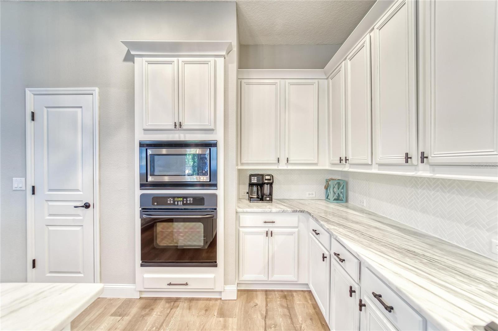 MIRABAY PH 3A-1 - Residential Lease