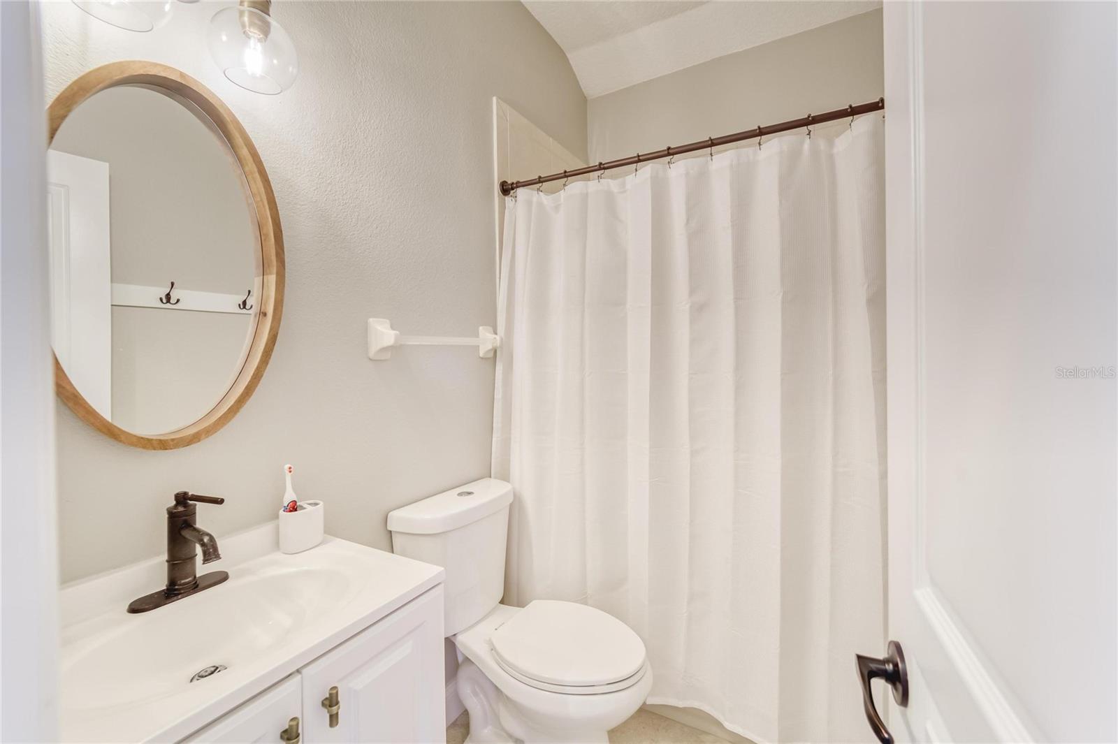 MIRABAY PH 3A-1 - Residential Lease
