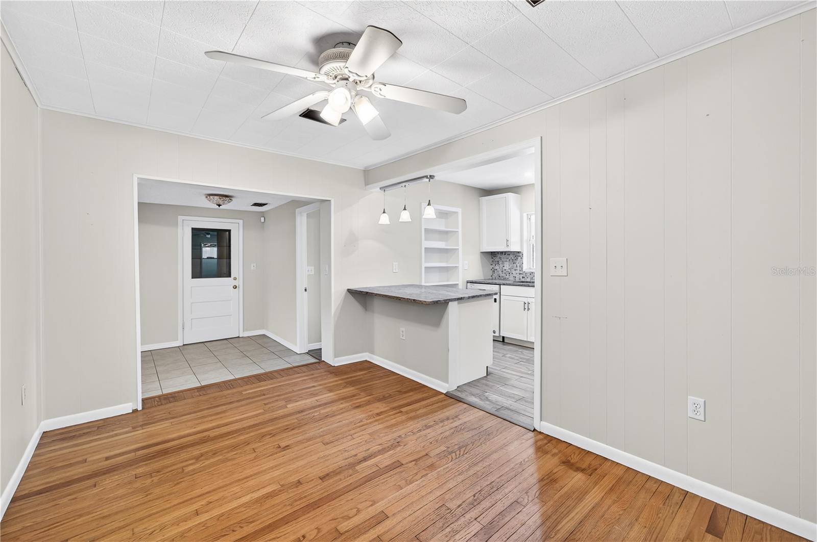 SUNSHINE GARDENS - Residential