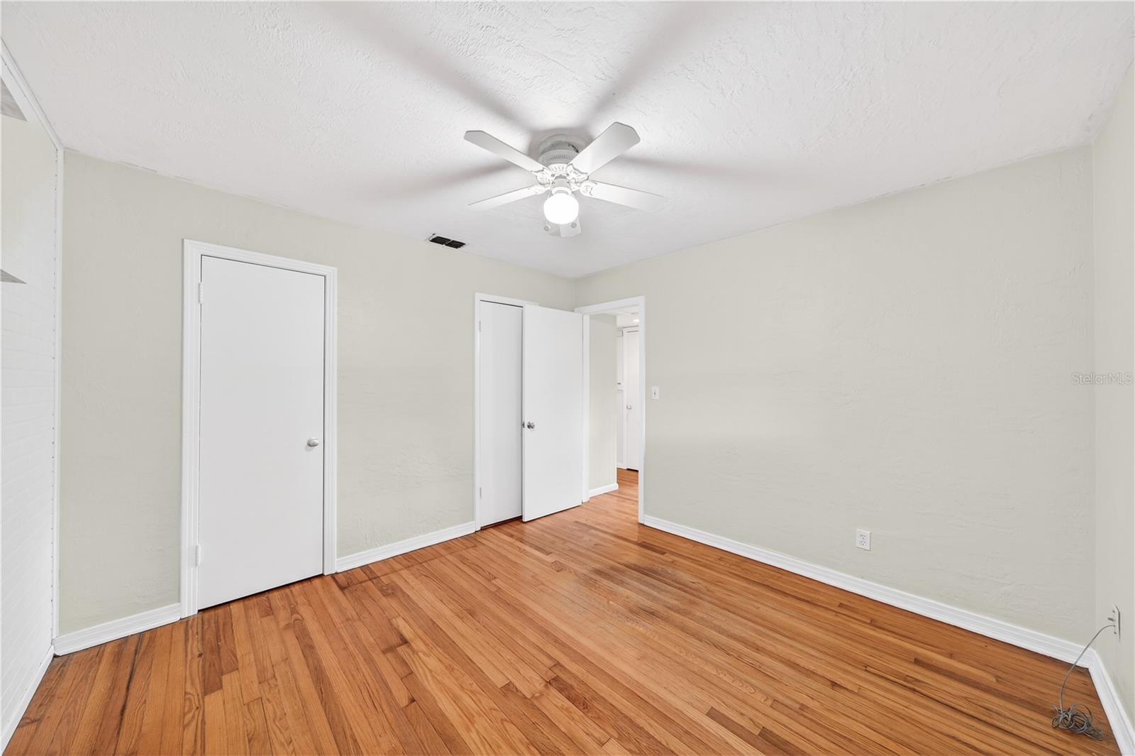 SUNSHINE GARDENS - Residential