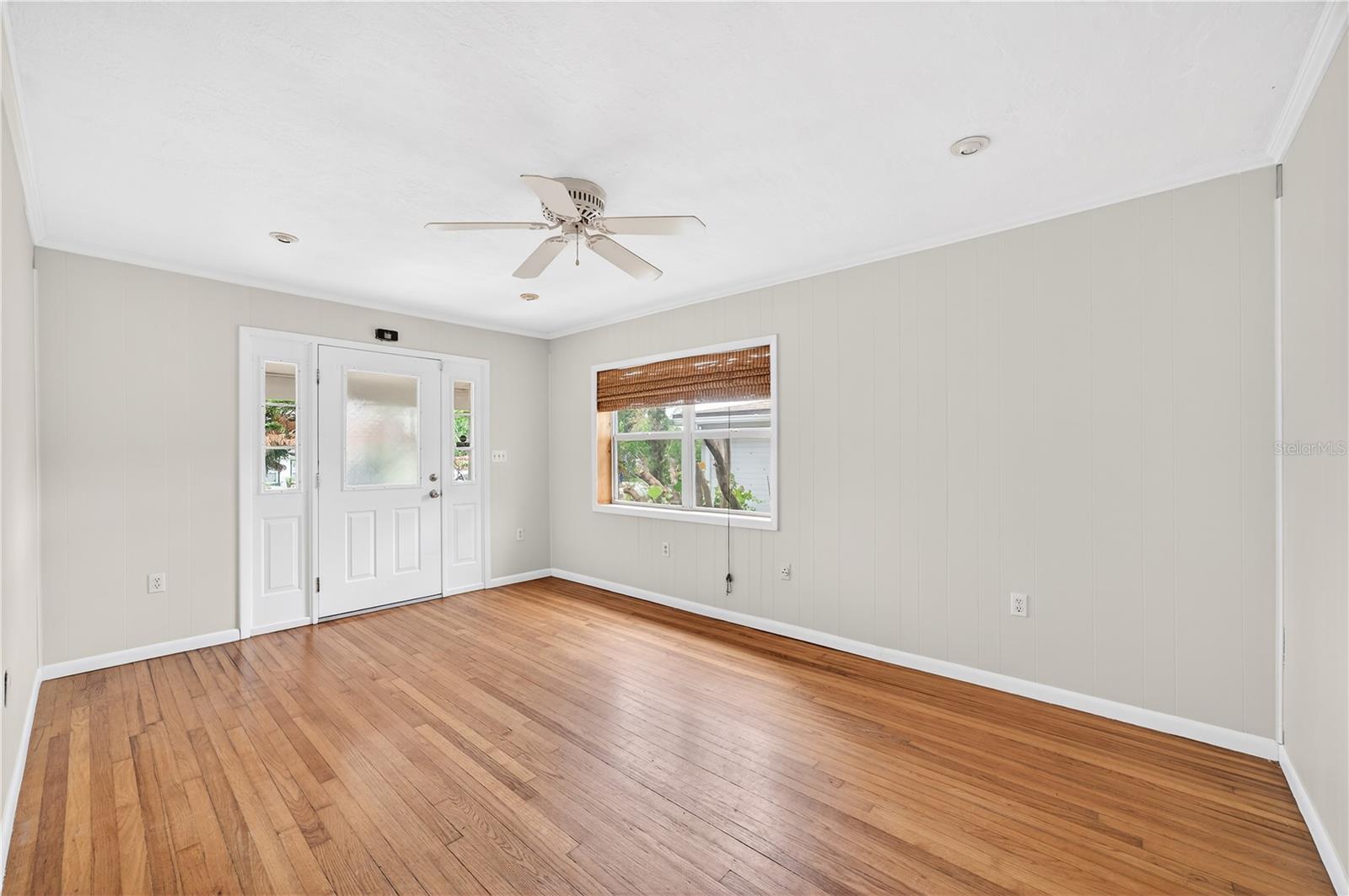 SUNSHINE GARDENS - Residential