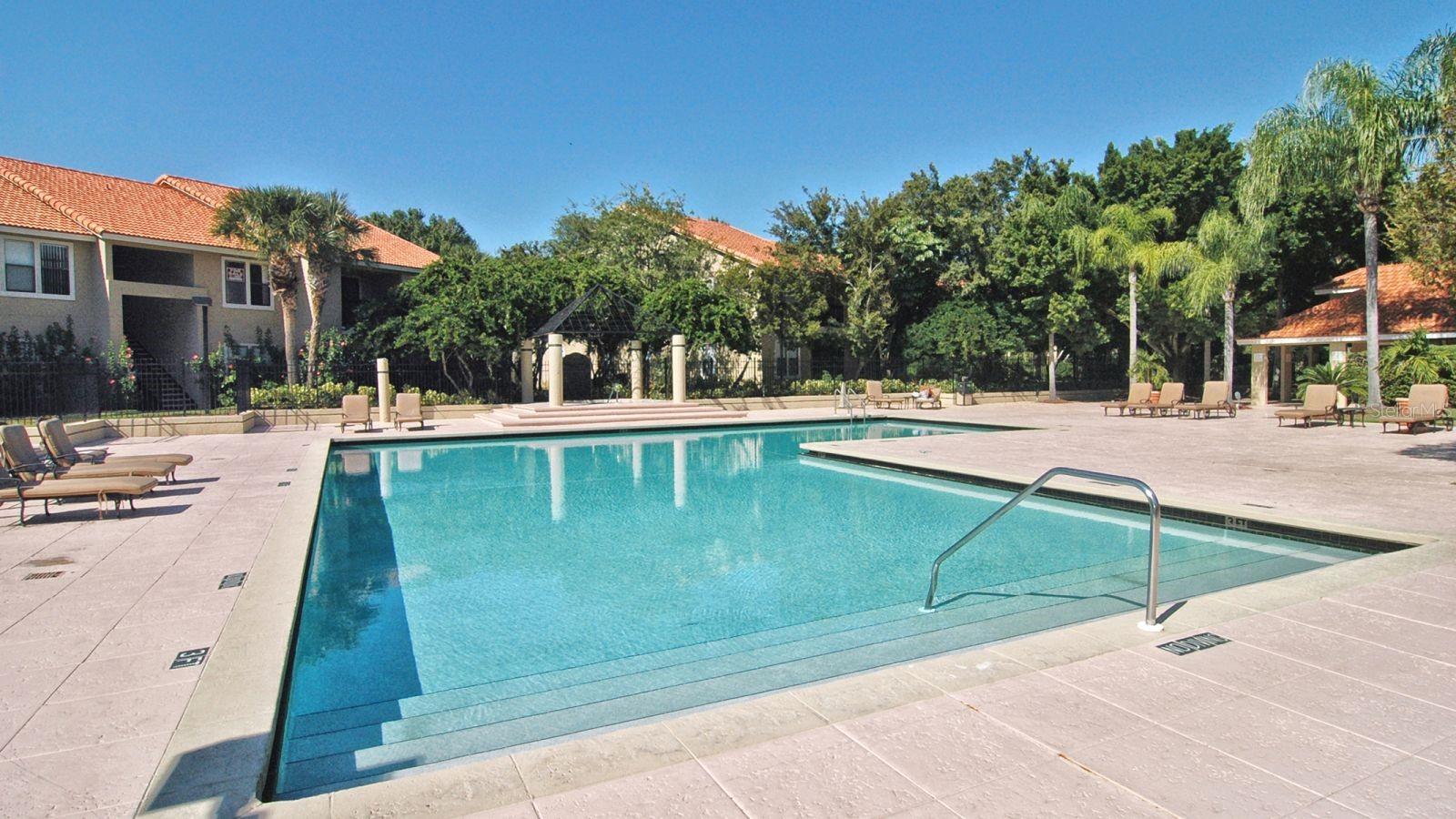VINTAGE GRAND - Residential