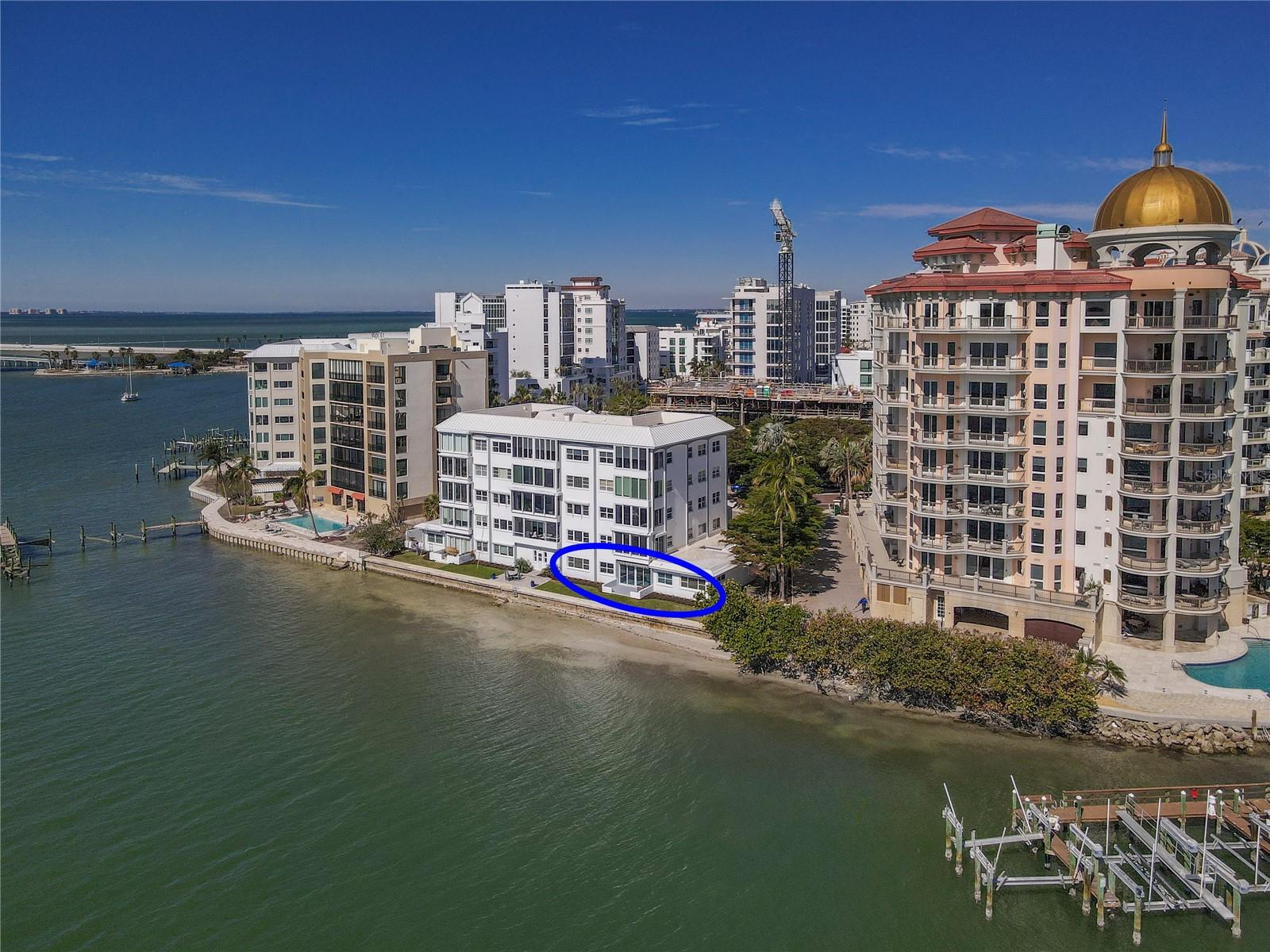 HARBOR HOUSE SOUTH - Residential
