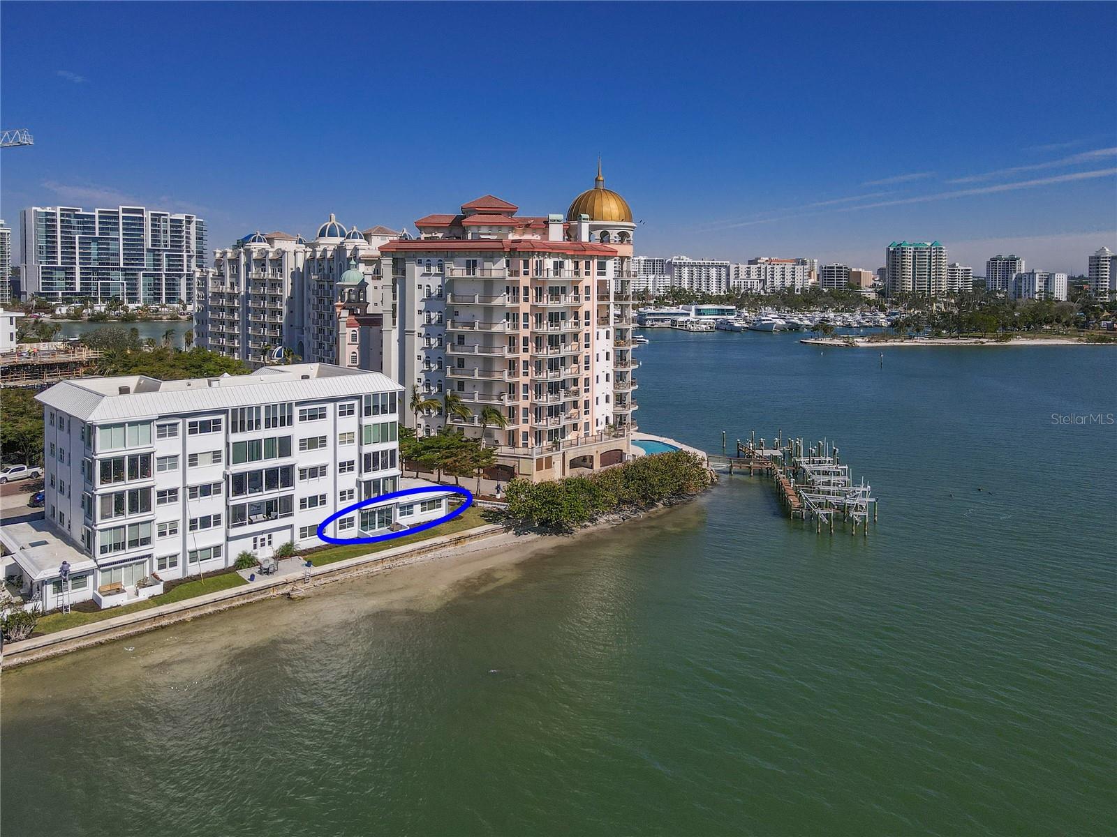 HARBOR HOUSE SOUTH - Residential