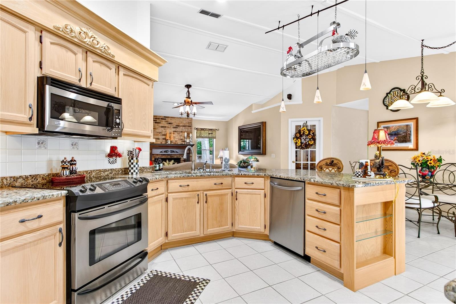 CEDAR BEND - Residential