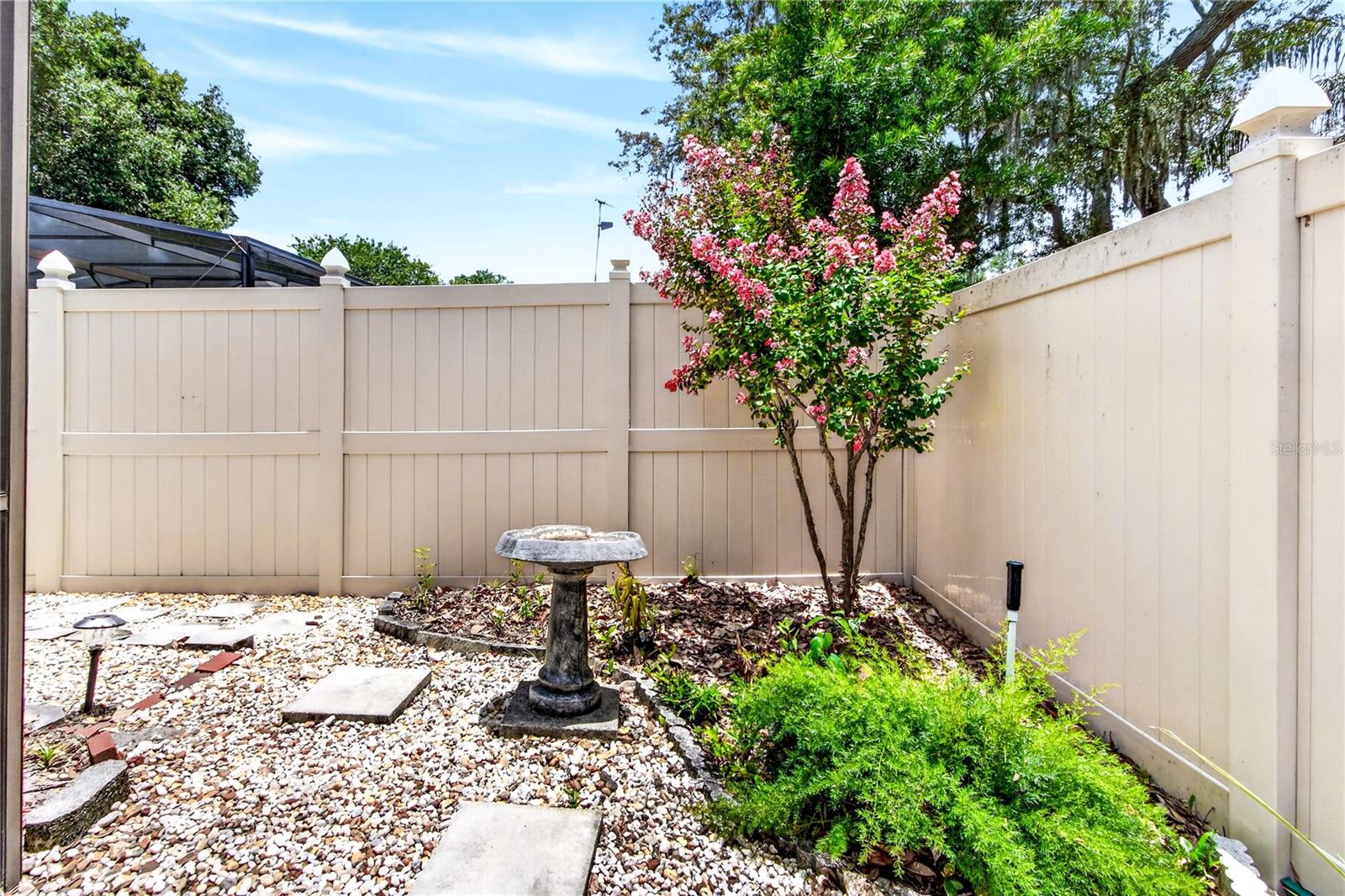 CEDAR BEND - Residential