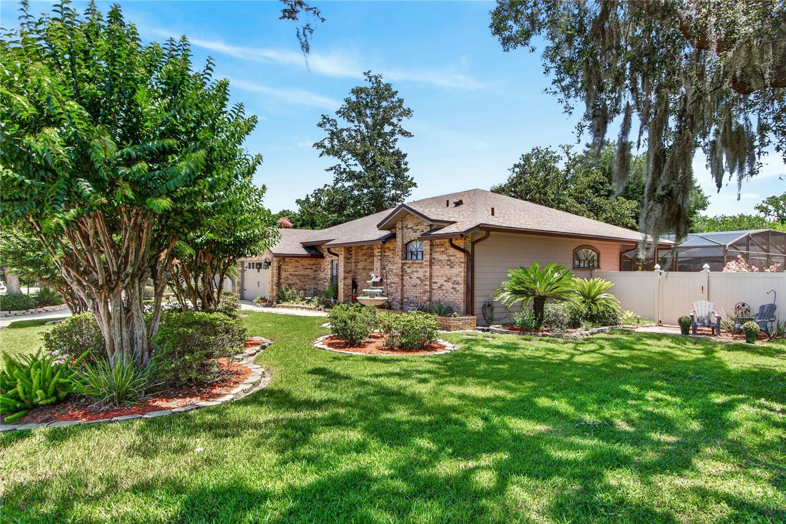 CEDAR BEND - Residential
