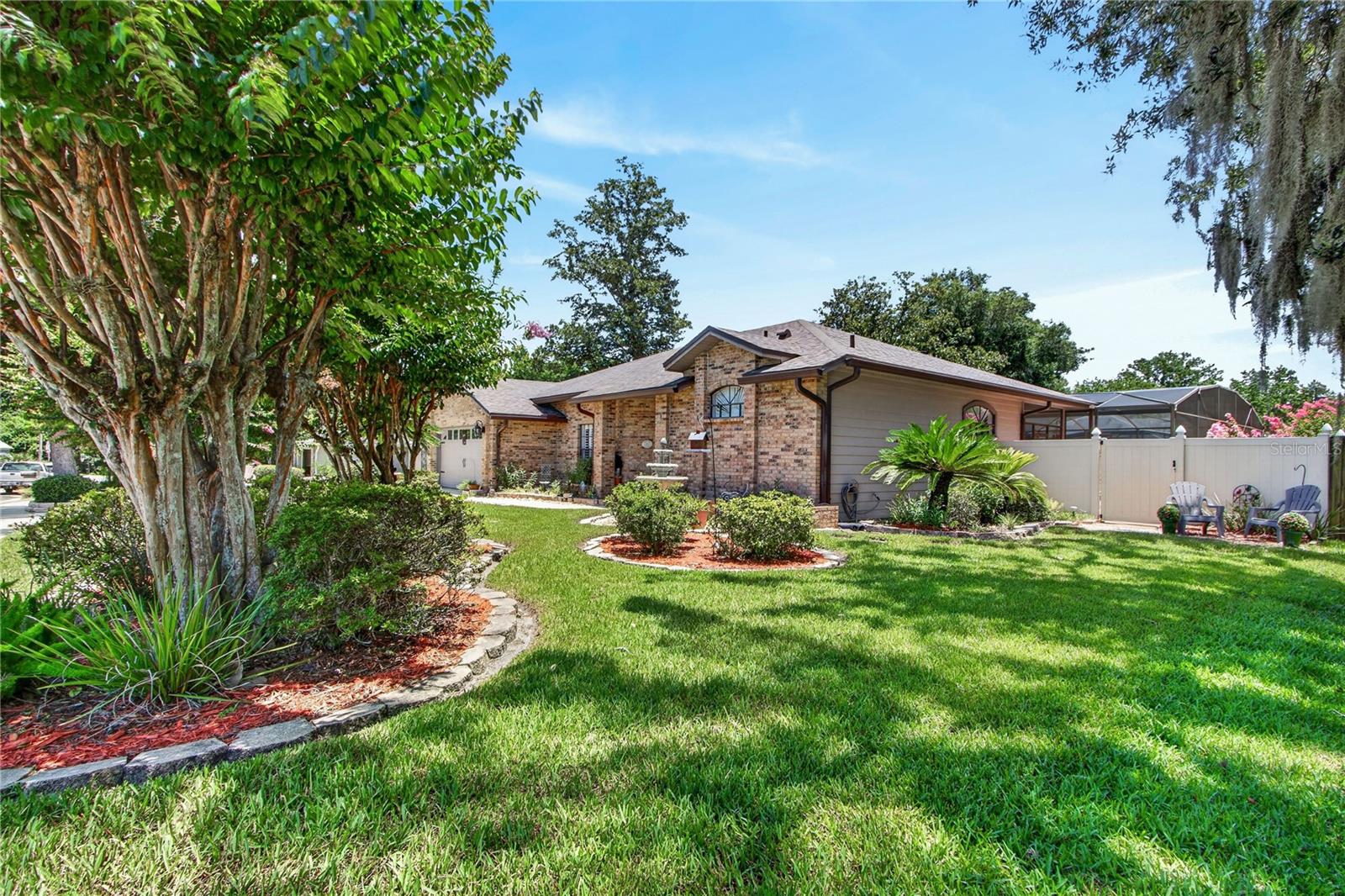 CEDAR BEND - Residential