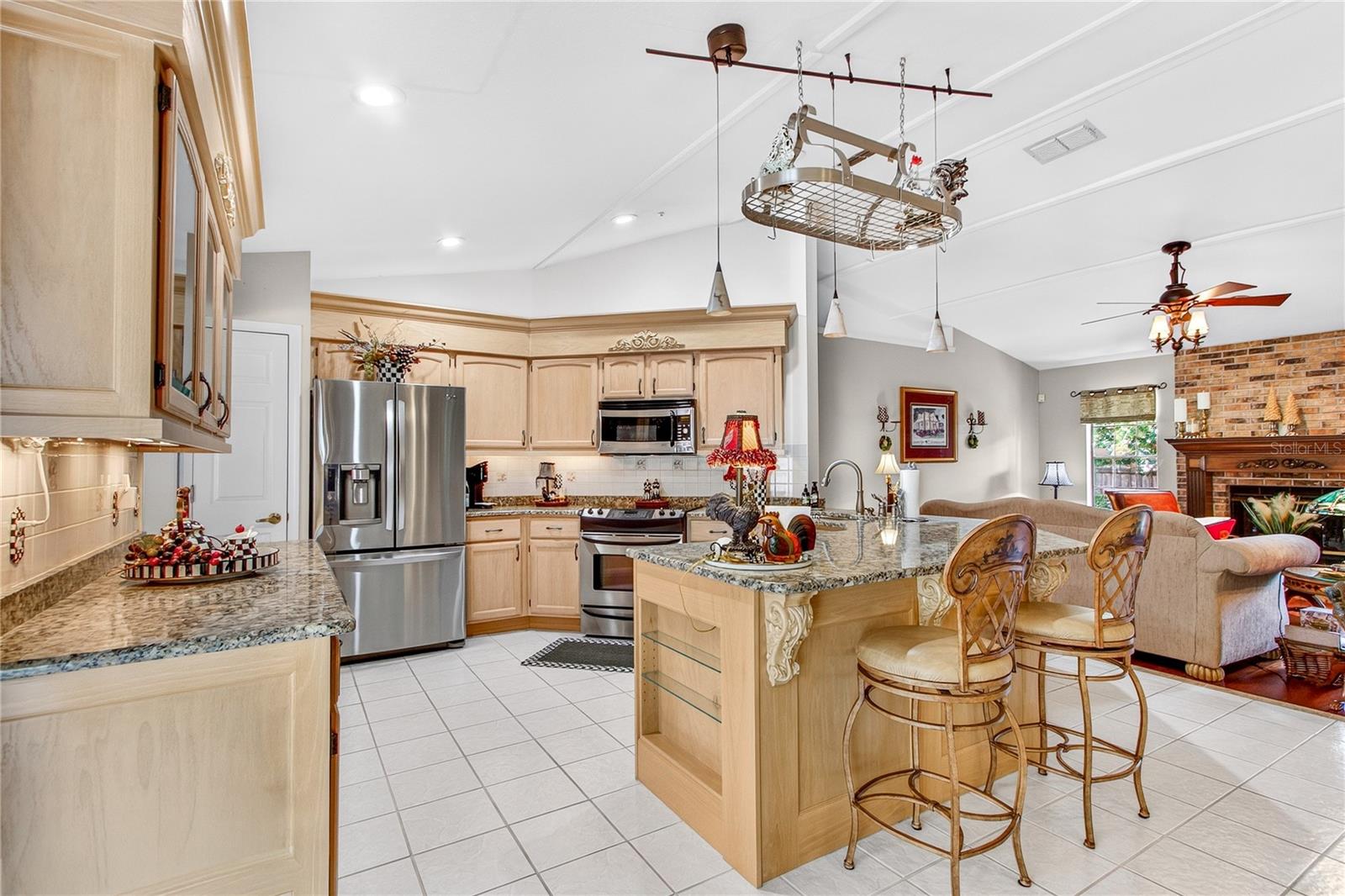 CEDAR BEND - Residential