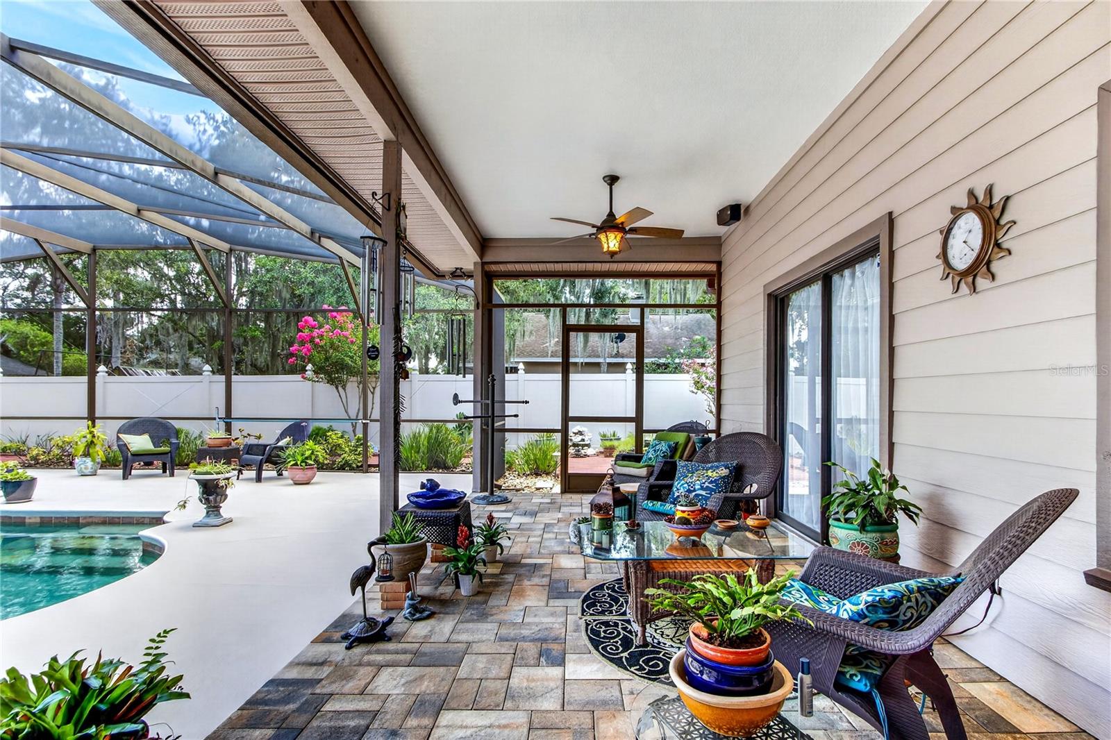 CEDAR BEND - Residential