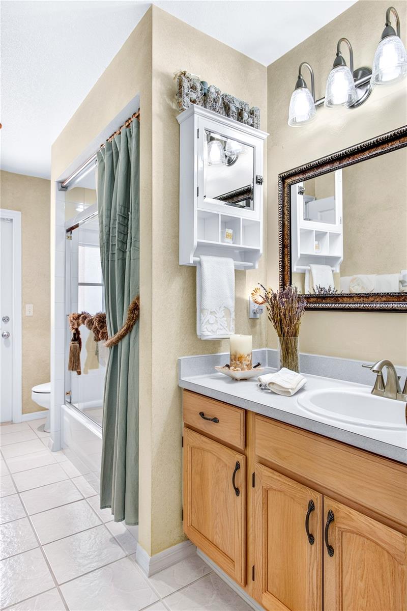 CEDAR BEND - Residential