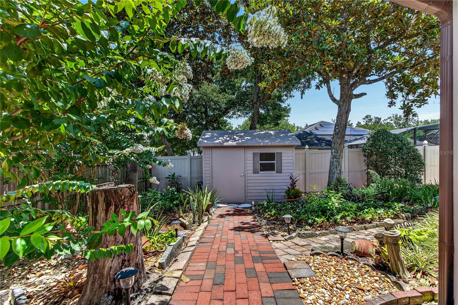 CEDAR BEND - Residential