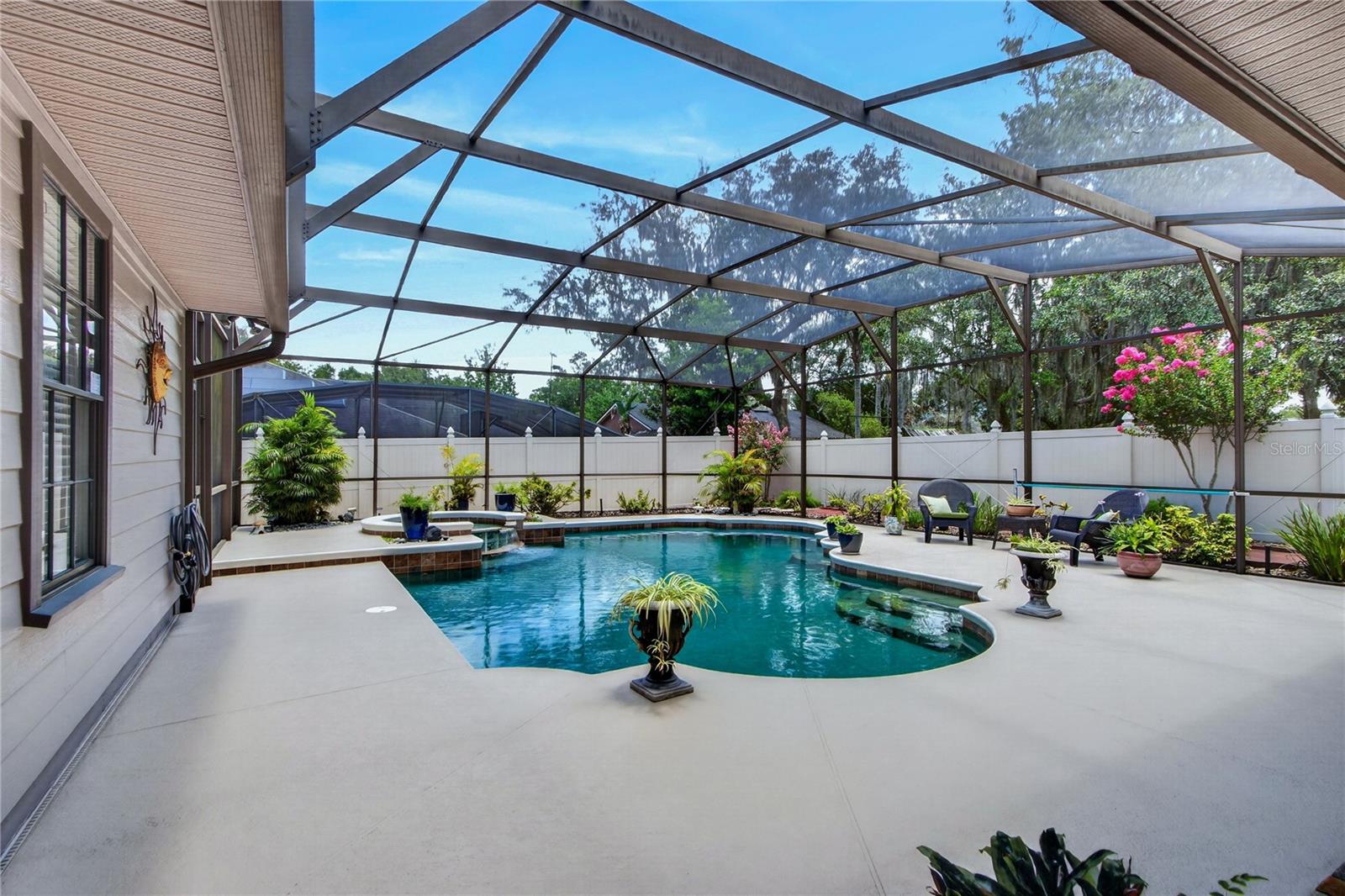 CEDAR BEND - Residential