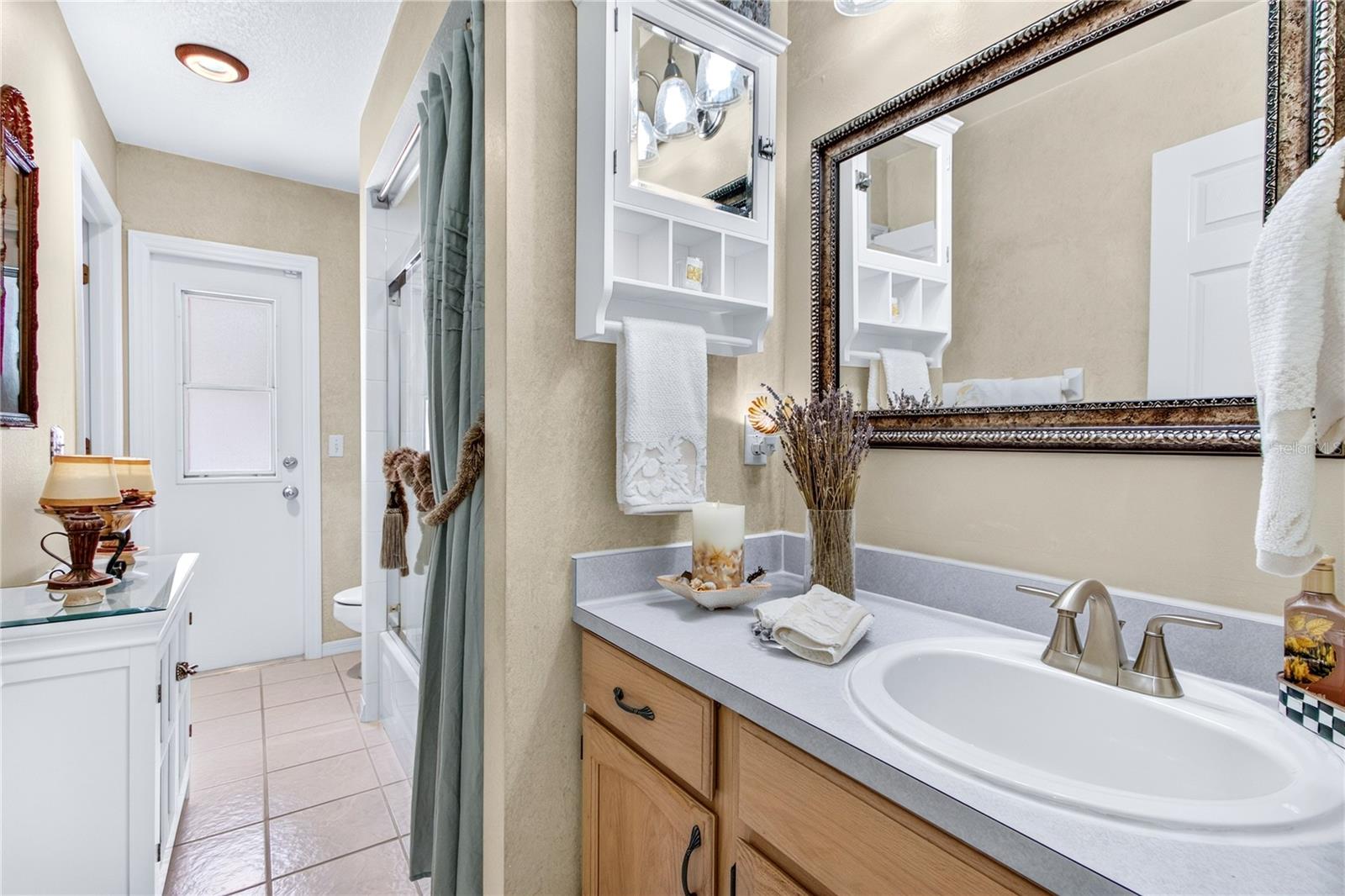CEDAR BEND - Residential