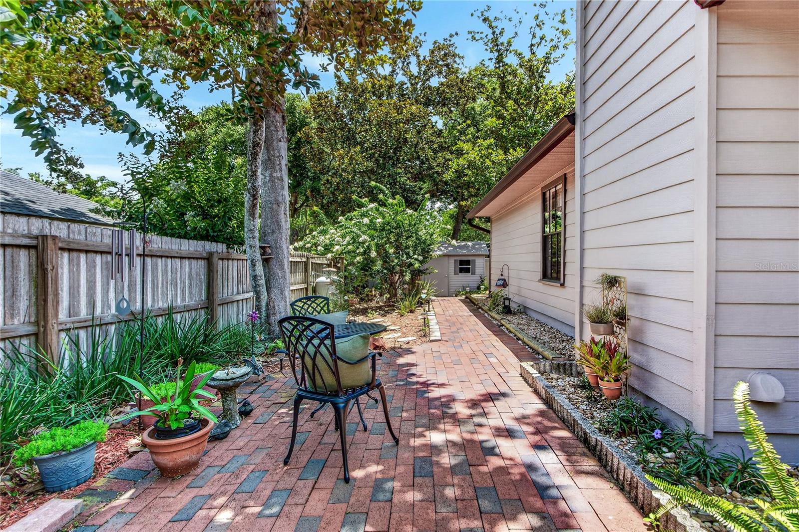 CEDAR BEND - Residential