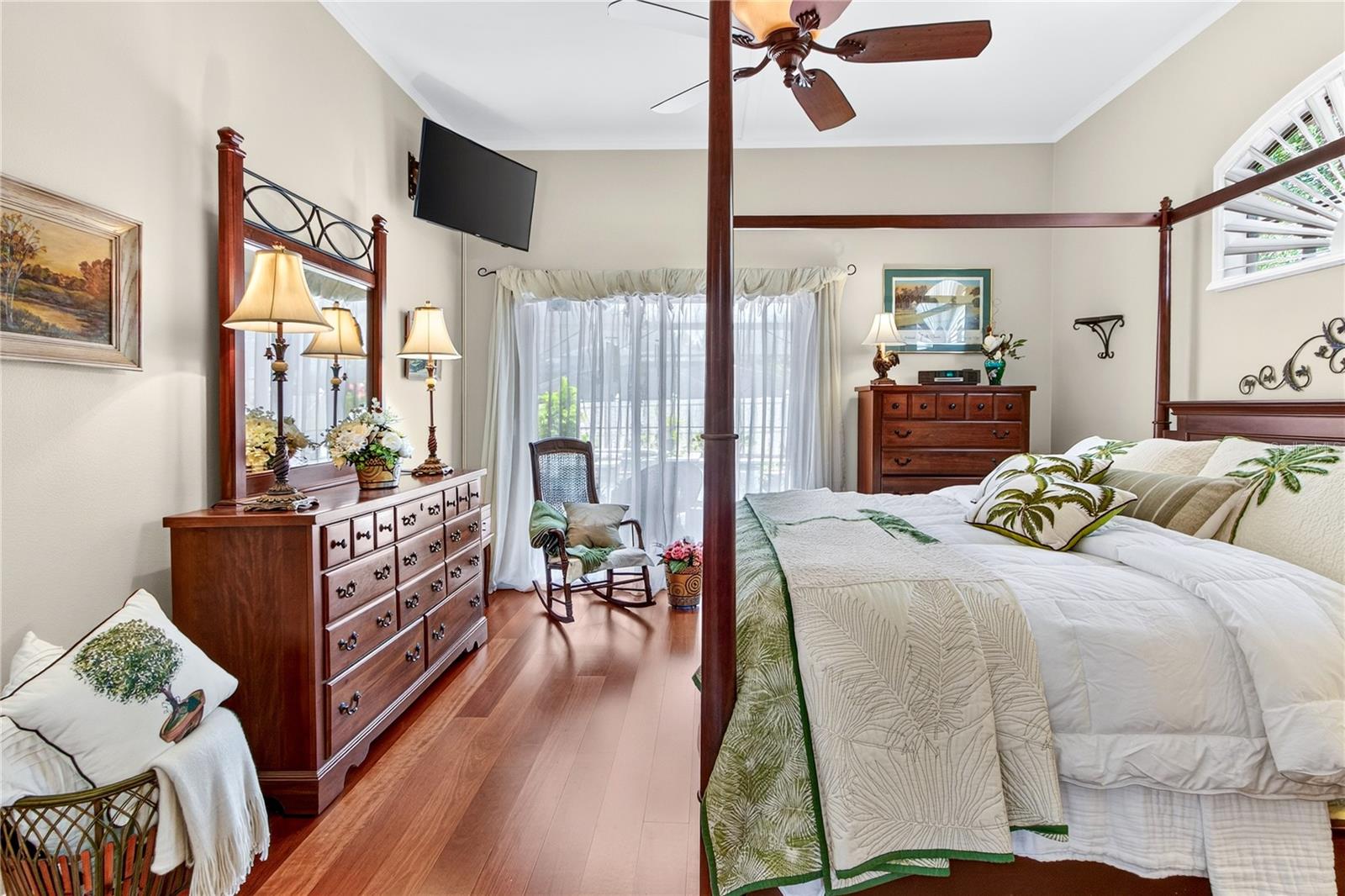 CEDAR BEND - Residential