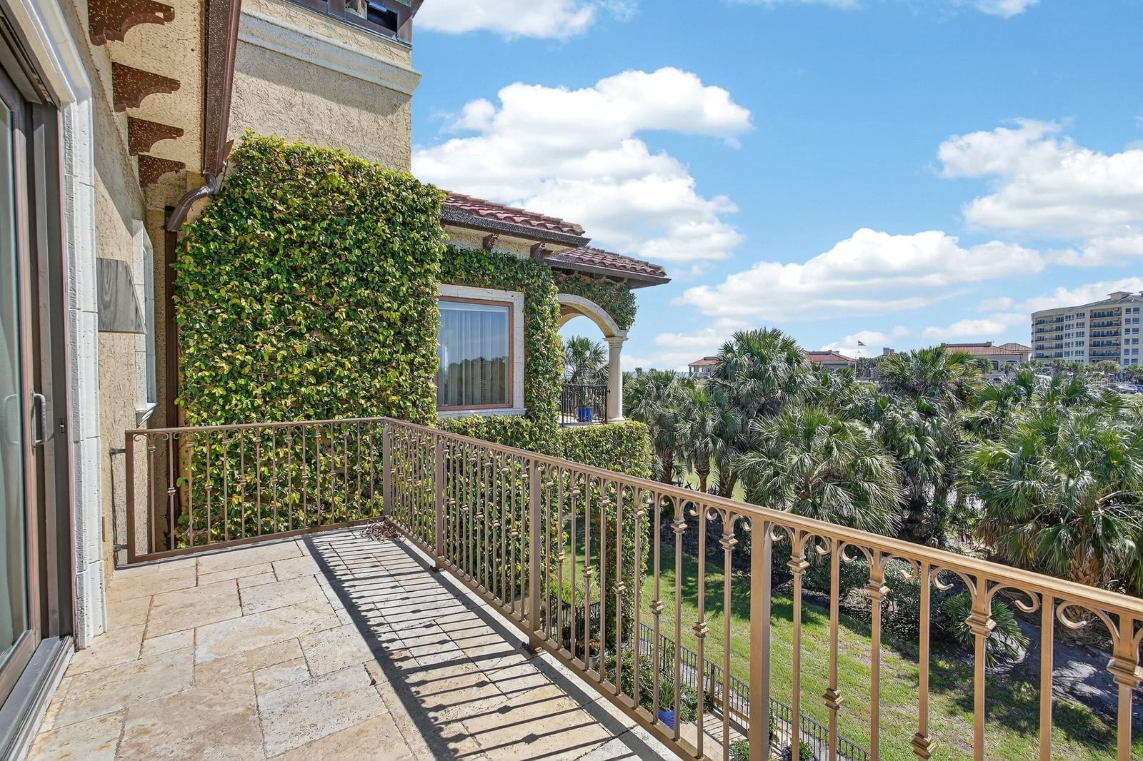 HAMMOCK DUNES - Residential