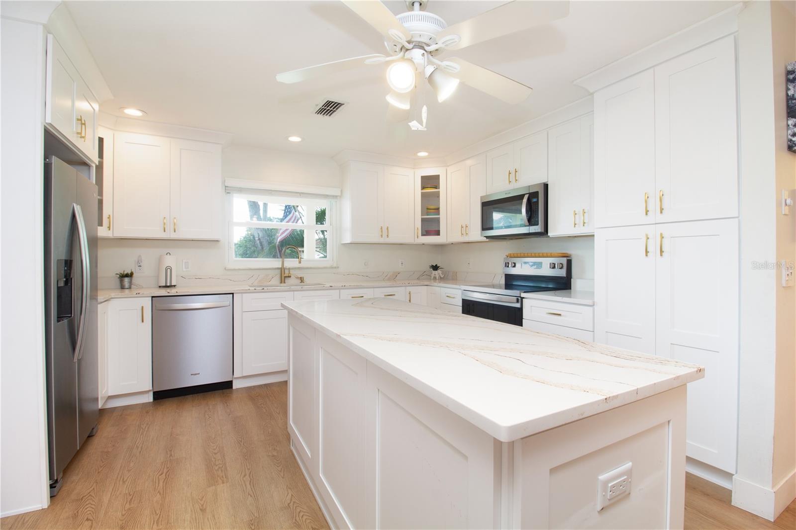 BAYWOOD VILLAGE - Residential