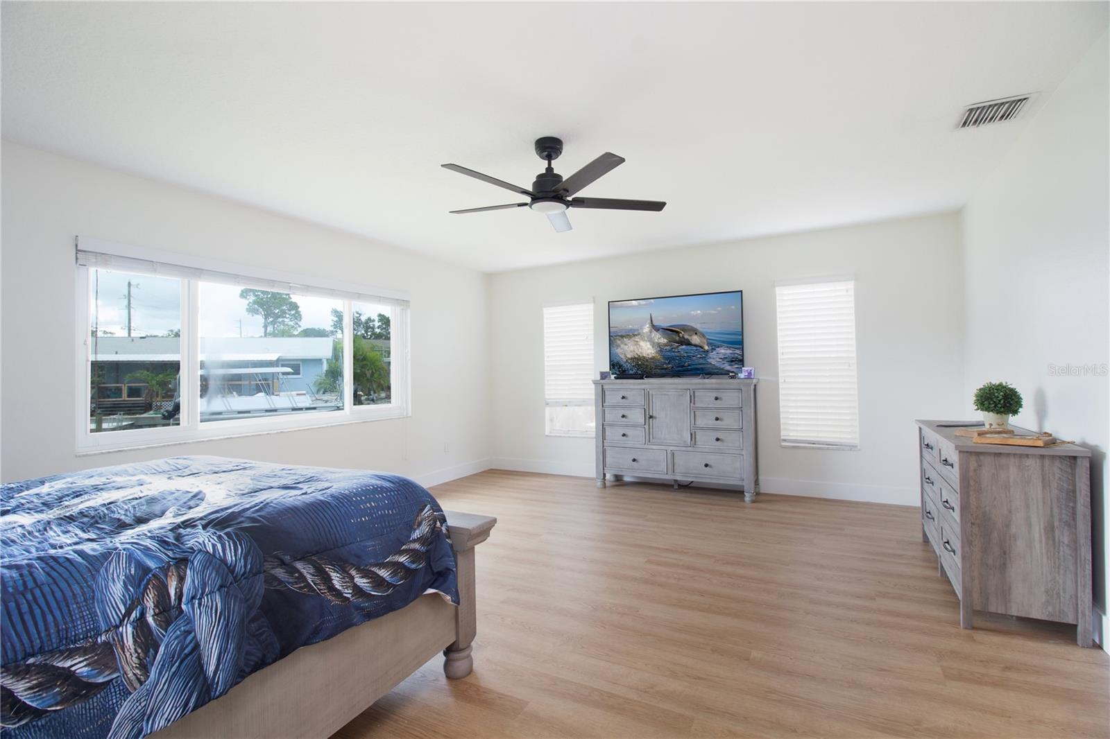 BAYWOOD VILLAGE - Residential