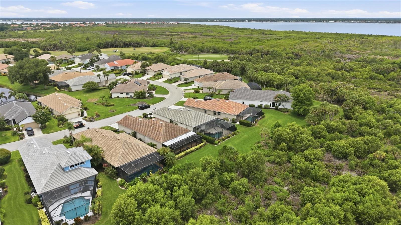 RIVERWOOD - Residential