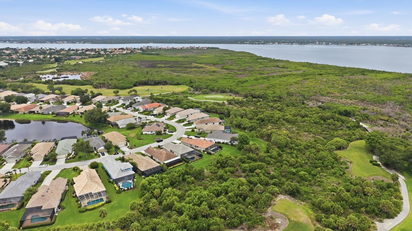 RIVERWOOD - Residential