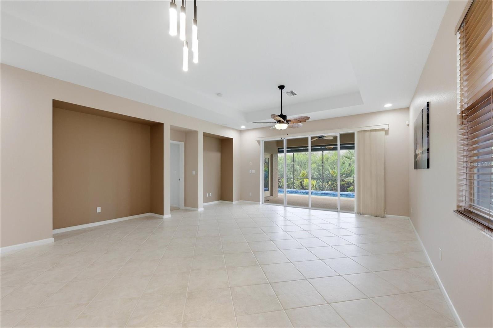 RIVERWOOD - Residential