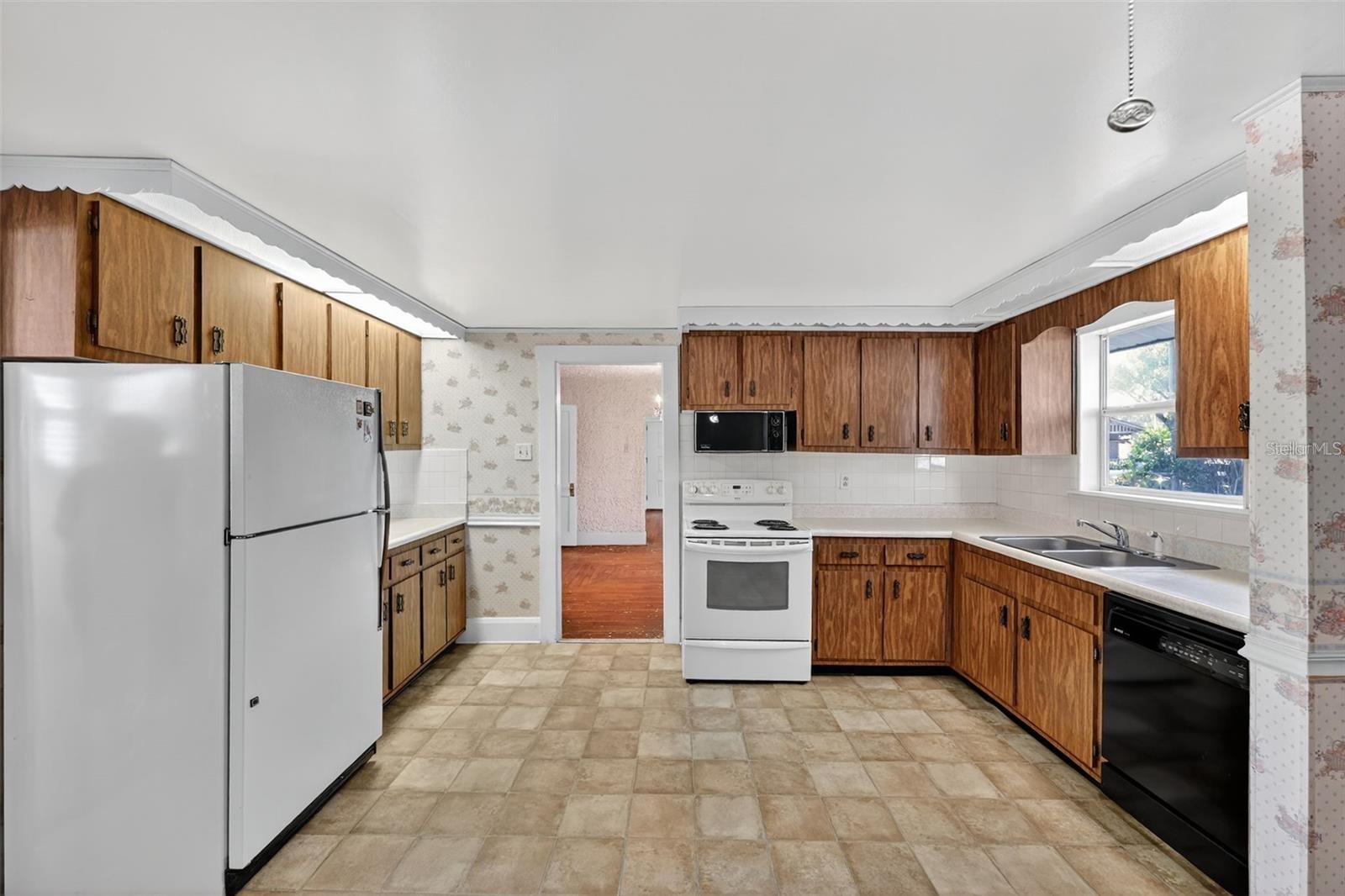 CATHCARTS SQUARE - Residential