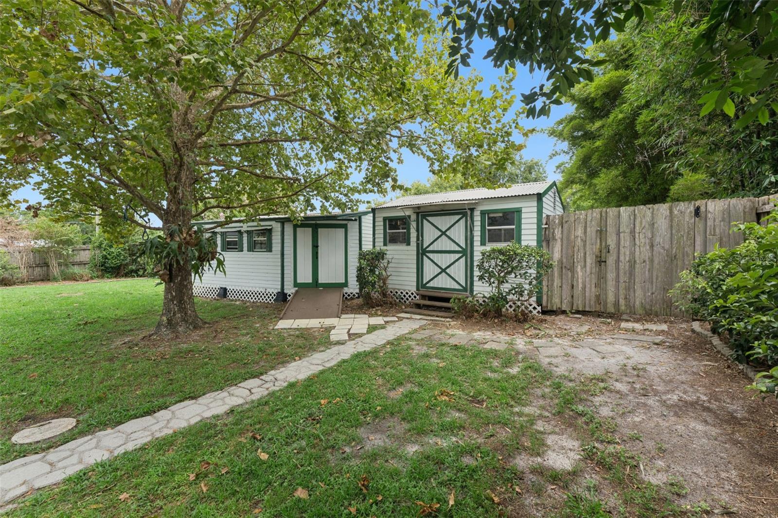 LAKE MARIE ESTATES - Residential