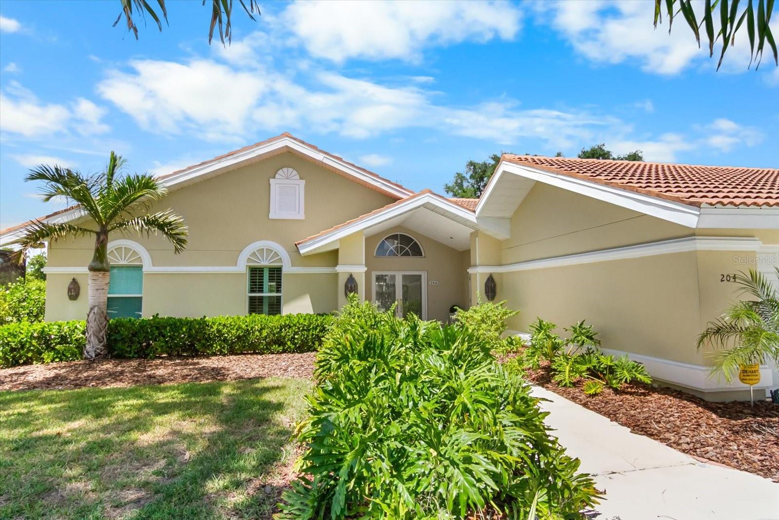 SOUTHBAY YACHT & RACQUET CLUB - Residential