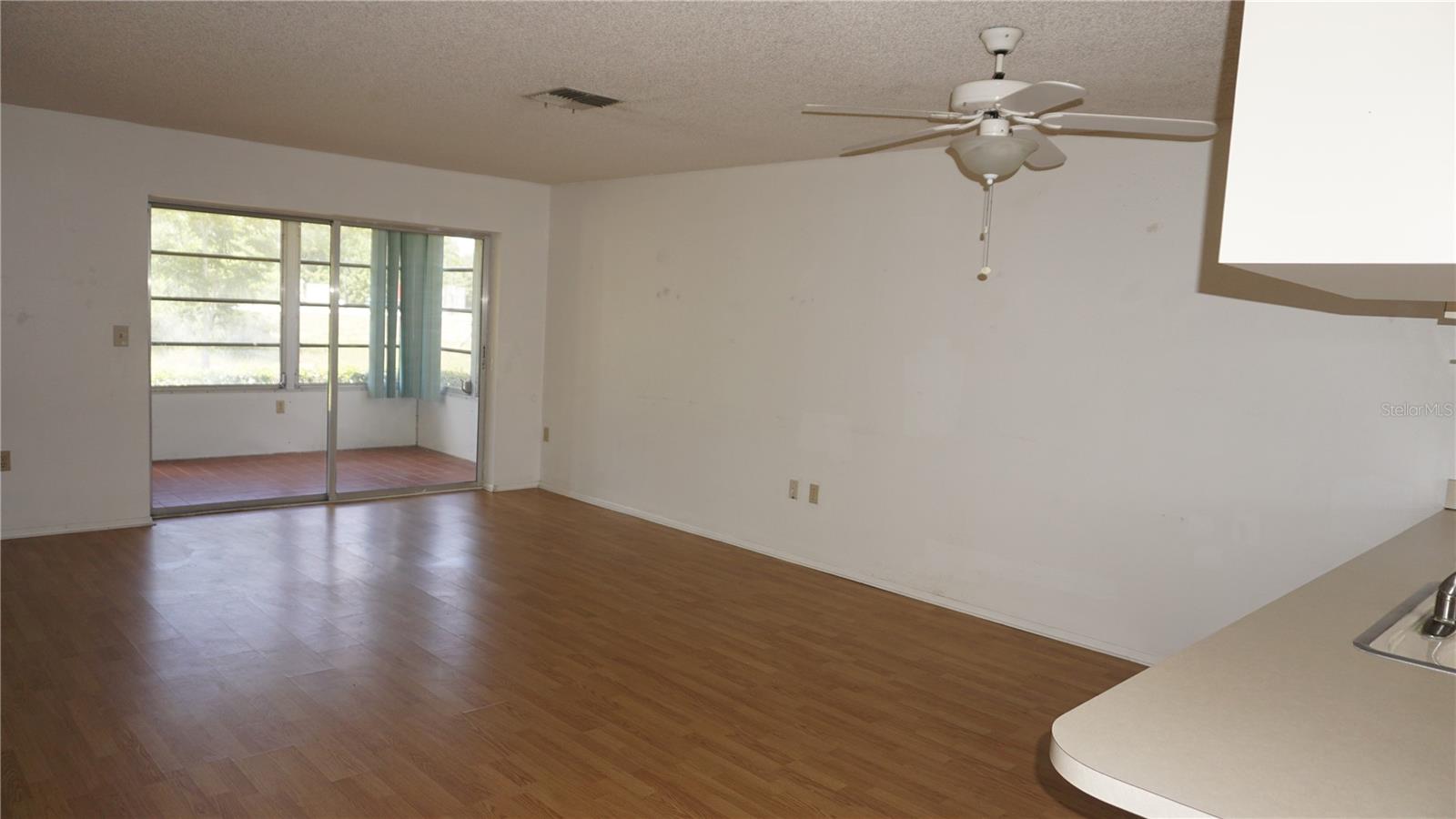 VILLAGE WOODS CONDO PH 03 - Residential
