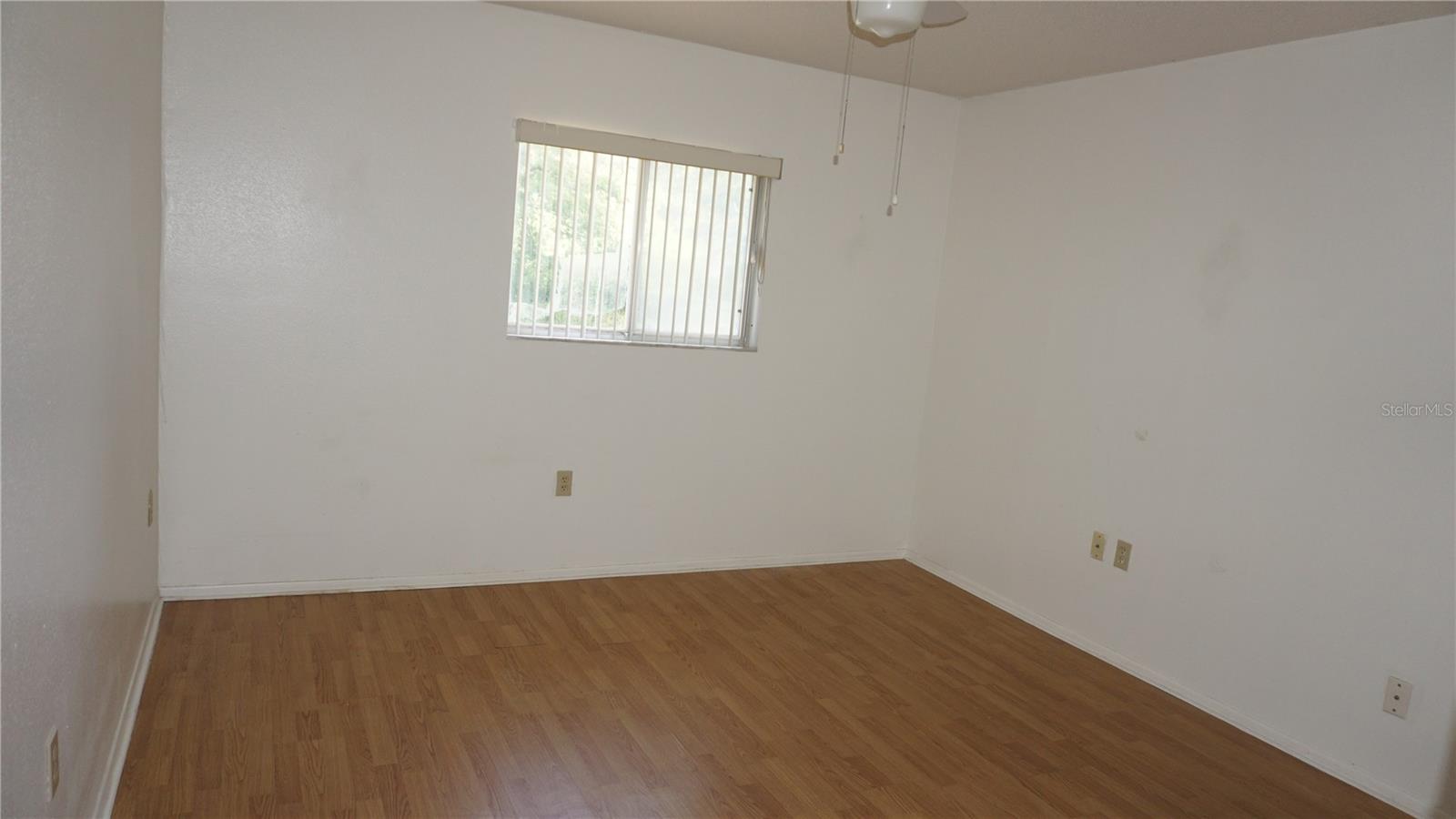 VILLAGE WOODS CONDO PH 03 - Residential