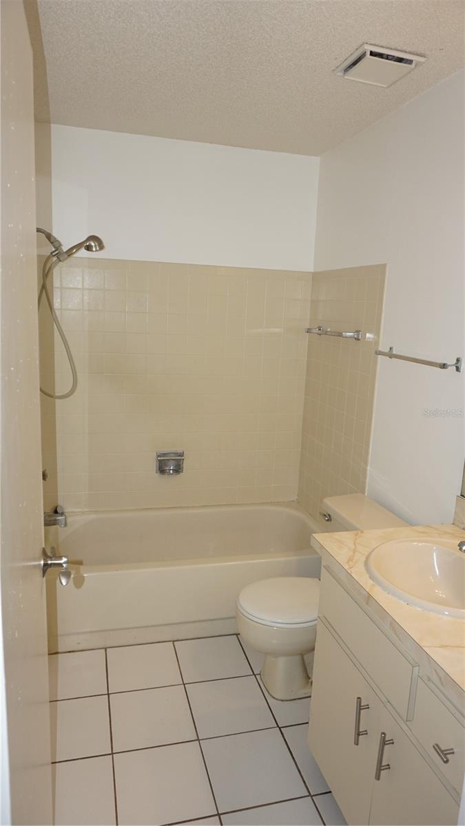 VILLAGE WOODS CONDO PH 03 - Residential
