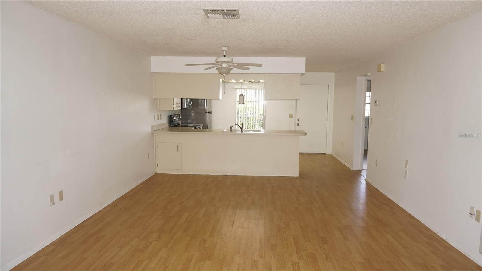 VILLAGE WOODS CONDO PH 03 - Residential