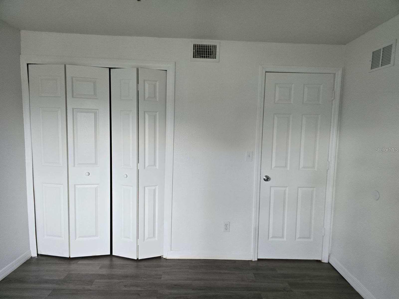 800 NORTH FISKE CONDO APTS - Residential