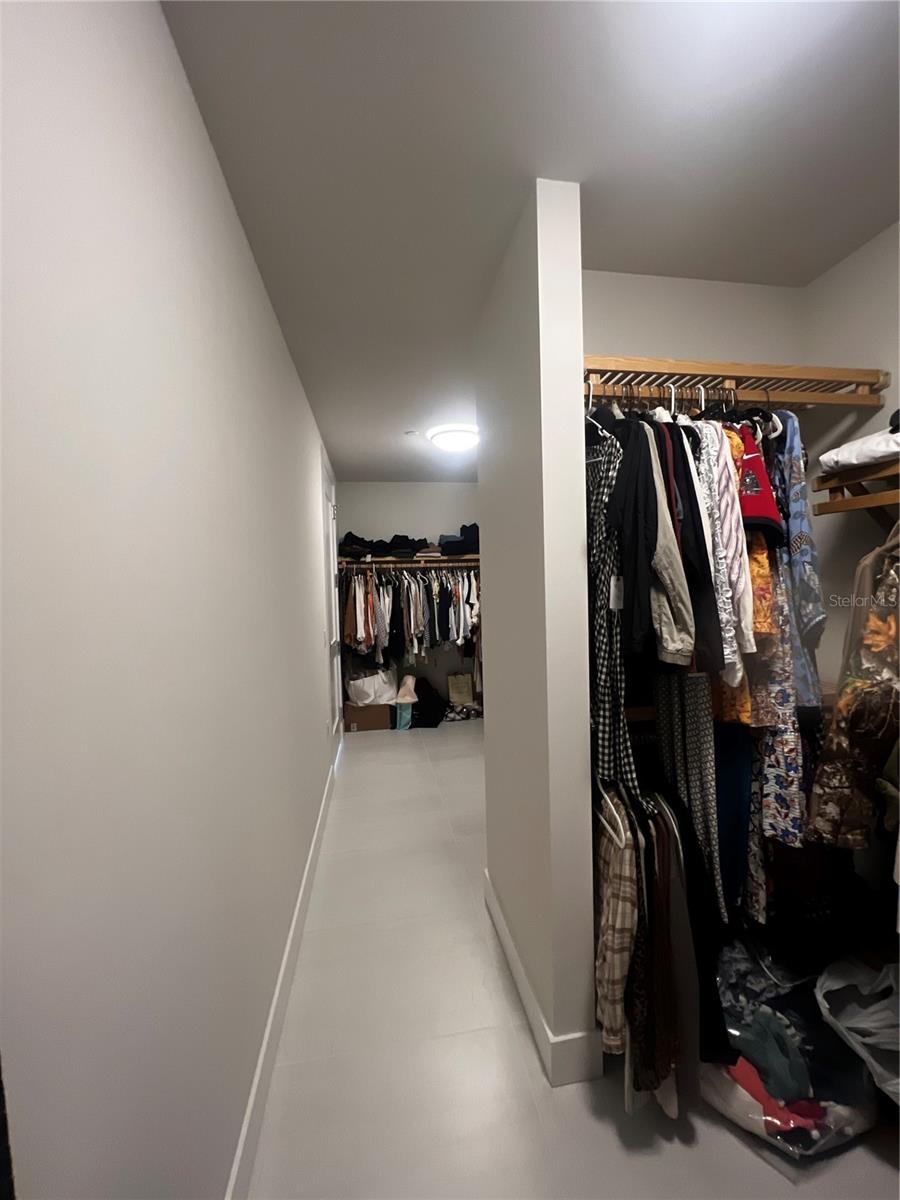 HYDE PARK HOUSE - Residential Lease