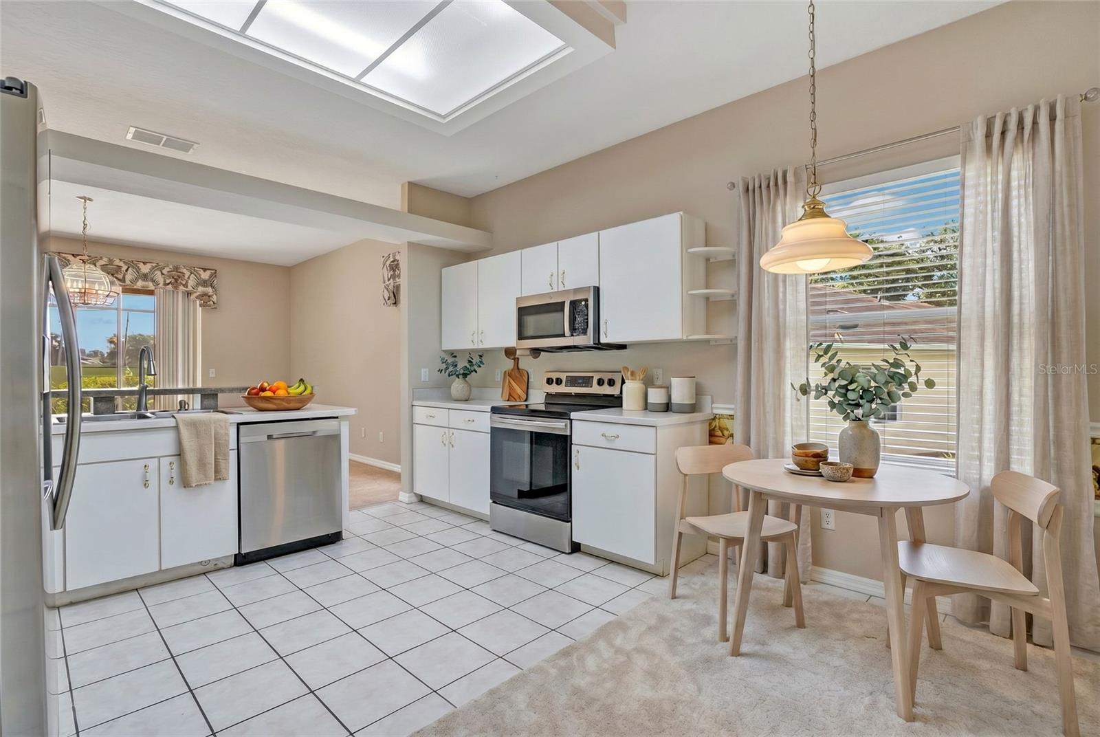 CAMBRIDGE AT KINGS RIDGE - Residential